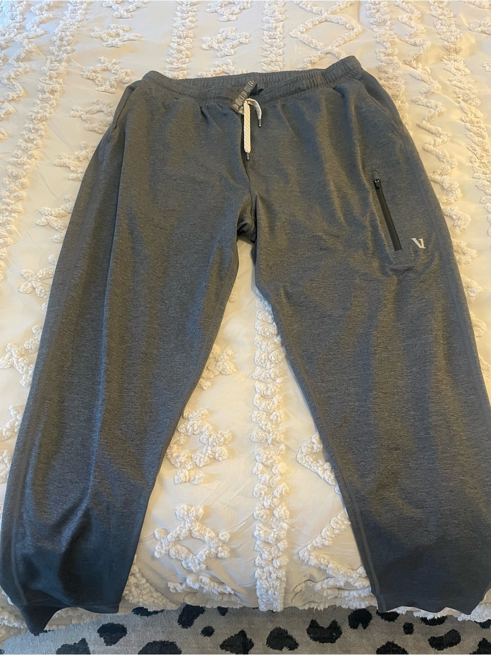 Men’s Vuori Sunday Performance Joggers - Gray - Picture 3 of 7